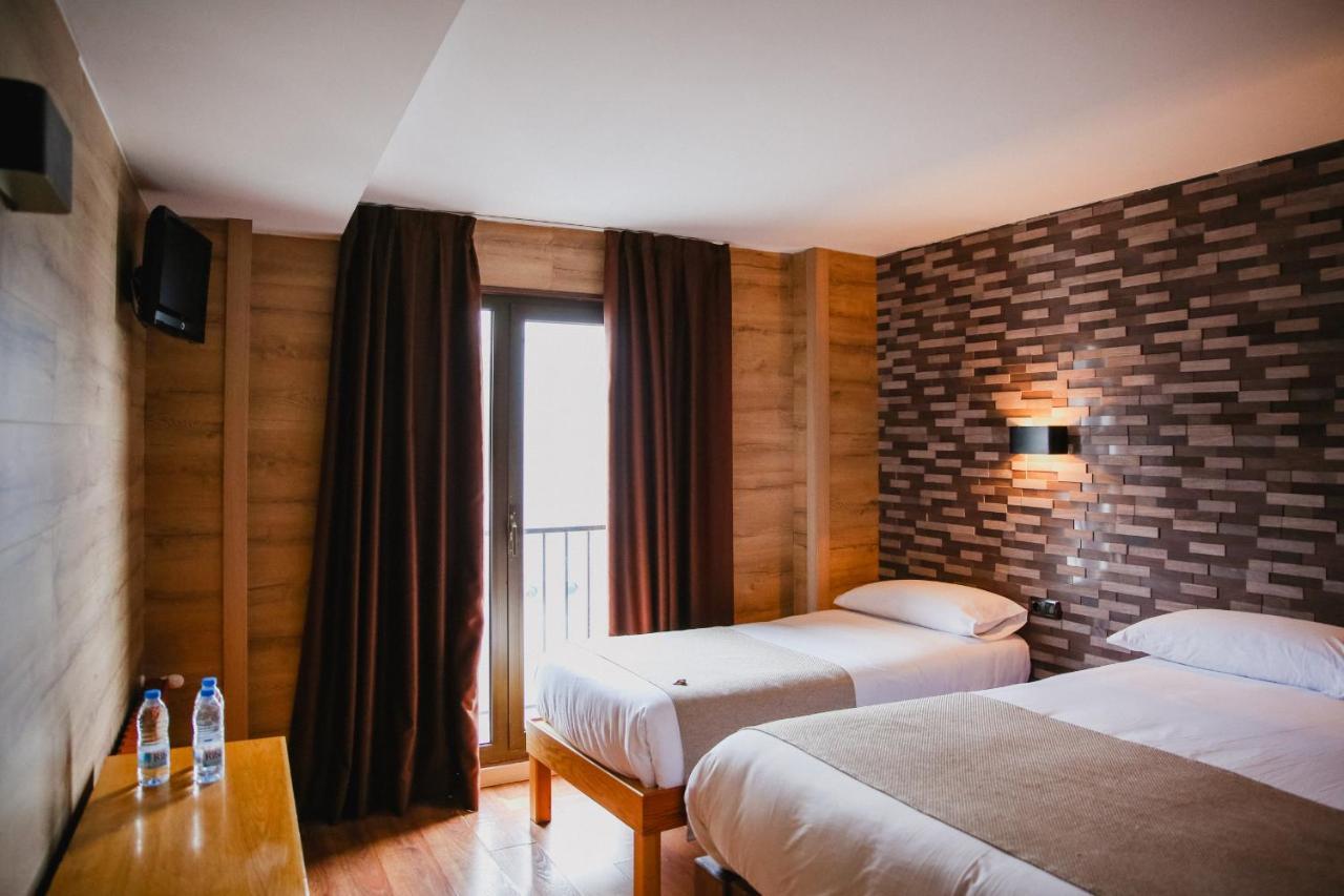 Hotel Cal Ruiz à Pas de la Case Extérieur photo